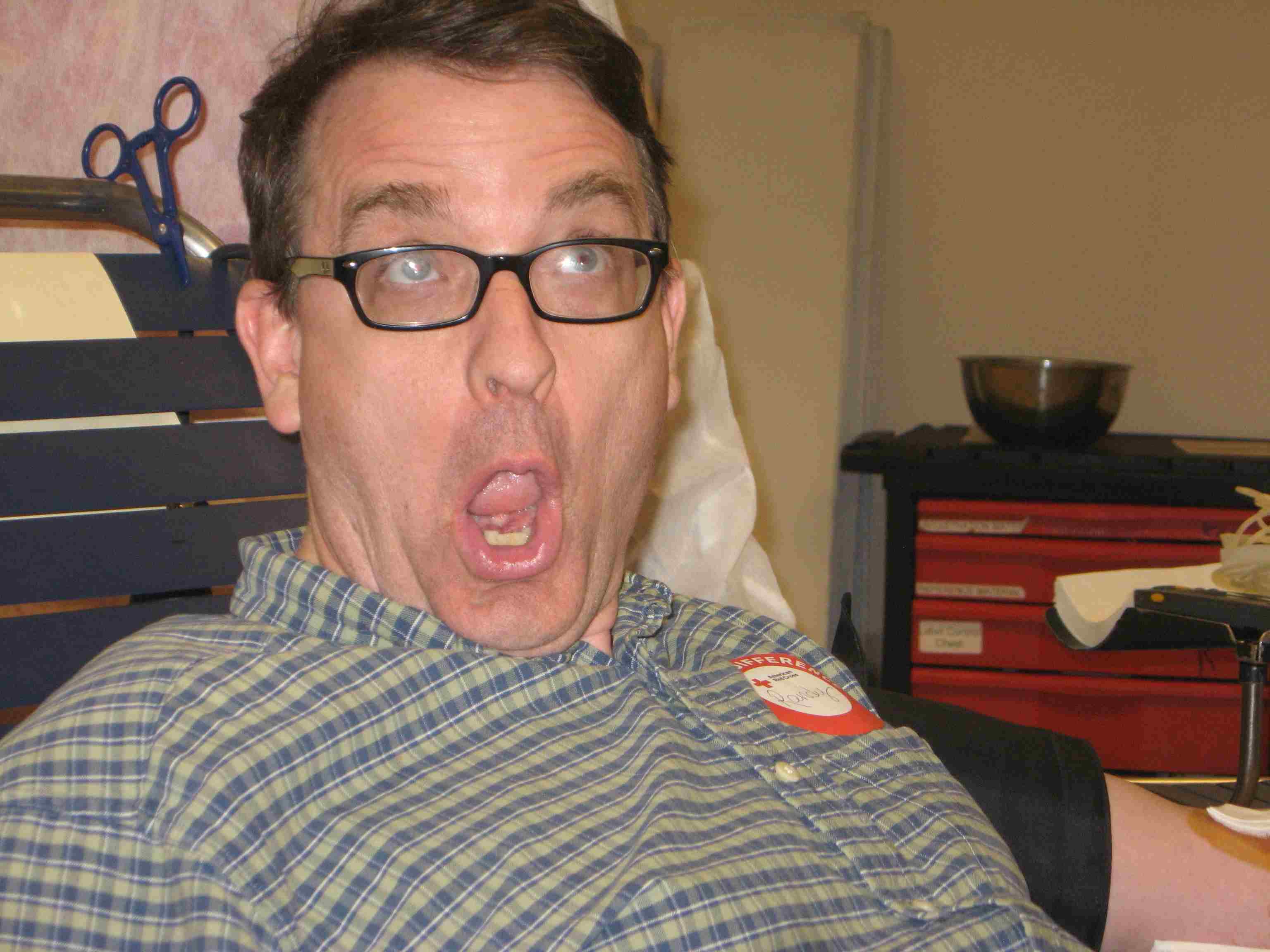 2011-05-10 Randy gives blood at HR.jpg